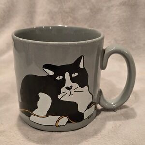 Bevvy England Ceramic Mug Black White Tuxedo Cat Yarn Coffee Cup